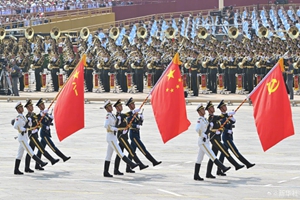 銘記歷史，奮勇前行——公司全員觀看九三閱兵式